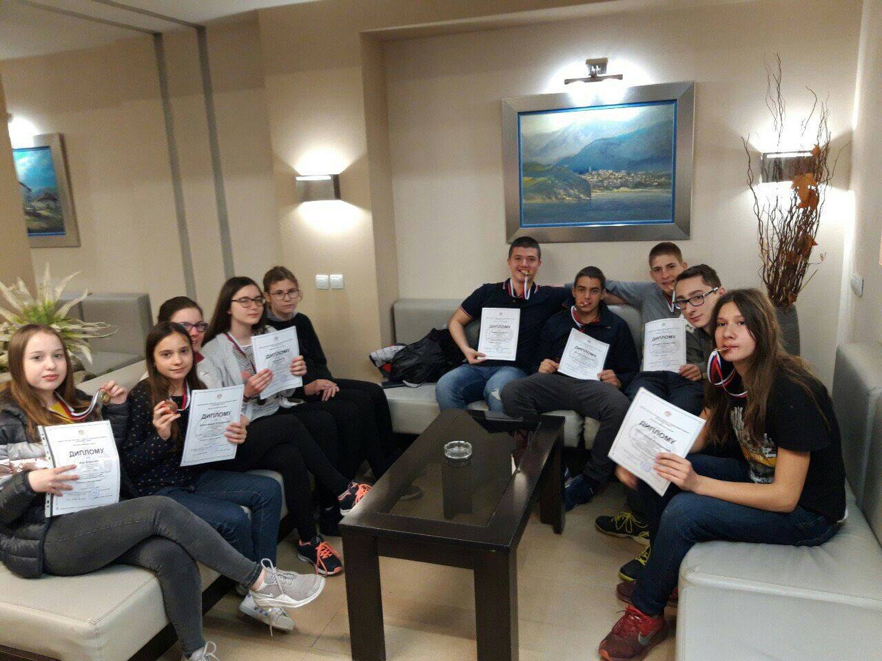 56470452 325801941317392 2121530831372550144 n